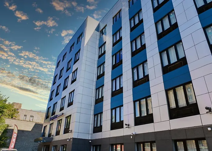 Days Inn By Wyndham Bronx Nyc